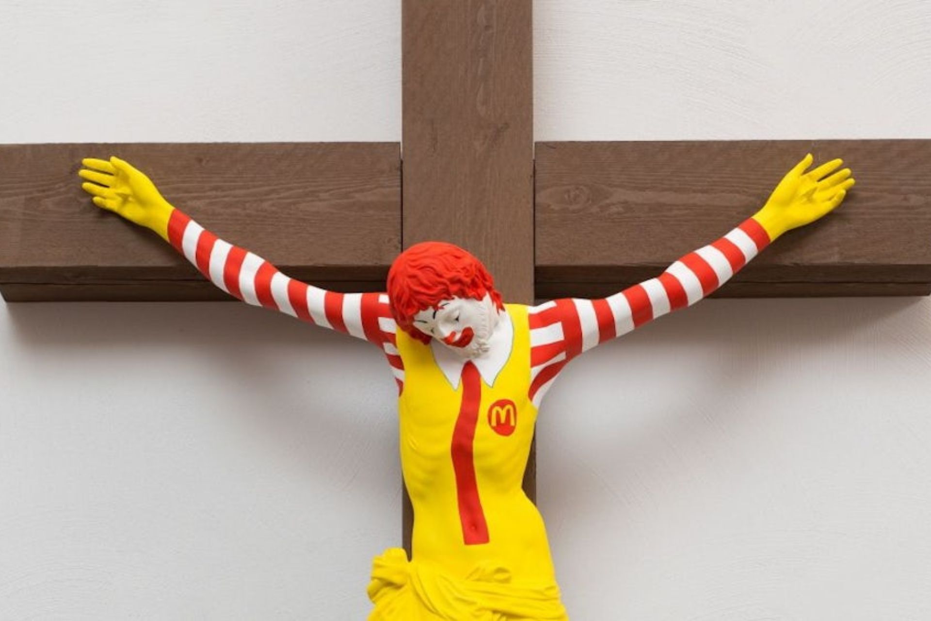 Opera d'arte McJesus, Ronald McDonald crocifisso